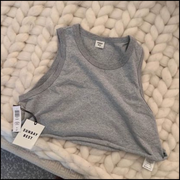 Sunday Best Colby Tank - Picture 2 of 4